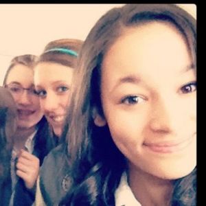 Meet your Posher, Iris